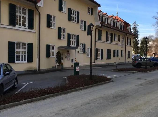 19 Golf Vacation Apartment *